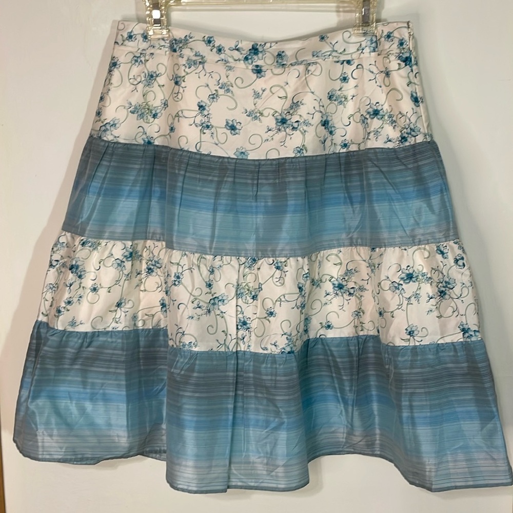 Tommy Bahama Silk Blue & White Floral Mixed Print Tiered Sample Skirt 8
